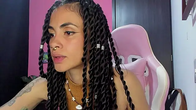 Juanadearco5 online show from January 2025 12:17:02 AM