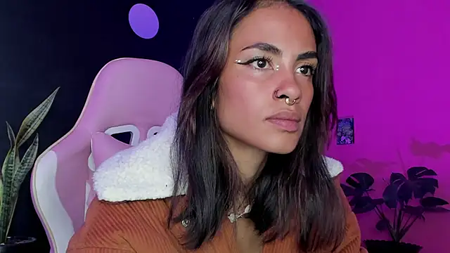 Juanadearco5 online show from February 2025 12:27:01 PM