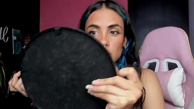 Juanadearco5 online show from November 2025 09:57:02 PM