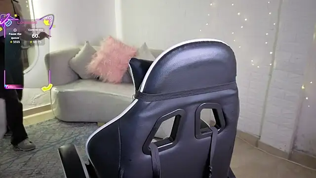 marilin a online show from April 2026 09:04:02 PM