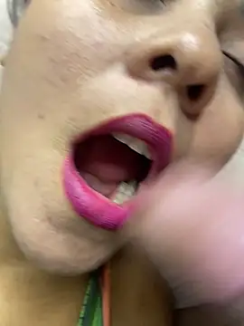 mayemarc online show from November 2025 06:43:01 PM