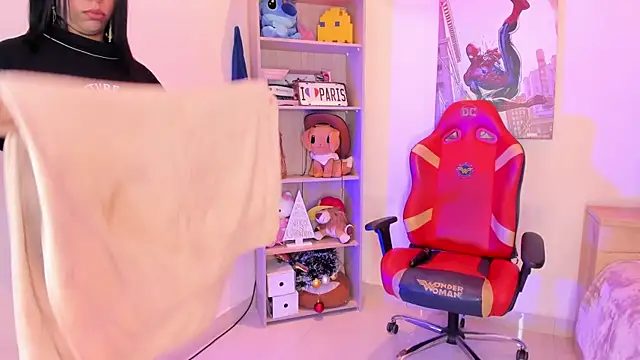 madelyn rose  online show from January 2025 05:19:01 AM