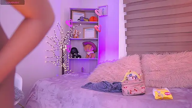 madelyn rose  online show from September 2025 02:11:01 AM