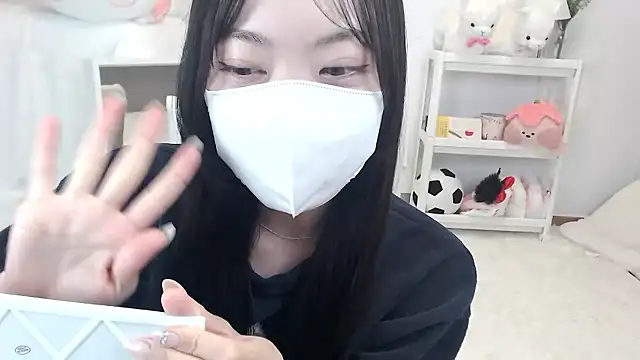 Snapshot of momo_room chatting on April 2026 01:41:02 PM momo room online show from April 2026 01:41:02 PM