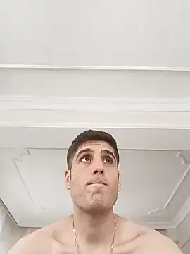 arenn1997 online show from October 2025 12:17:02 PM