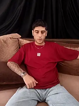 arenn1997 online show from October 2025 12:09:01 PM