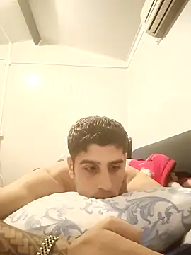 arenn1997 online show from November 2025 12:21:02 AM