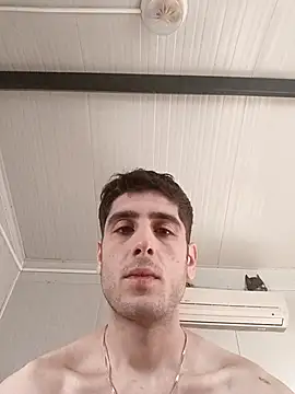 arenn1997 online show from December 2025 12:45:01 PM