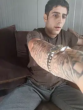 arenn1997 online show from January 2026 12:42:01 PM