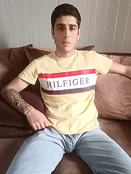 arenn1997 online show from April 2026 12:09:02 PM