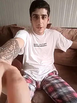 arenn1997 online show from April 2026 01:41:02 PM