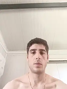 arenn1997 online show from April 2026 12:03:01 PM