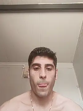 arenn1997 online show from June 2026 12:07:02 PM