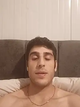 arenn1997 online show from June 2026 12:26:01 AM
