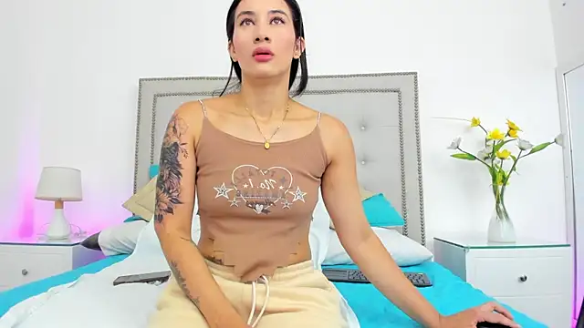 Cataleyalove ADY online show from April 2026 08:28:02 PM