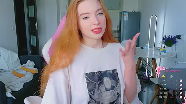 Snapshot of cinnabon_girls chatting on May 2026 02:35:02 PM cinnabon girls online show from May 2026 02:35:02 PM