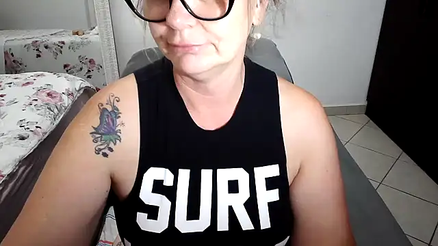 Micchellina online show from December 2024 01:25:01 AM