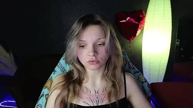 LitaBrom online show from March 2025 04:15:02 AM