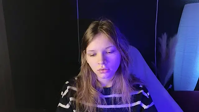 LitaBrom online show from October 2025 07:52:02 AM