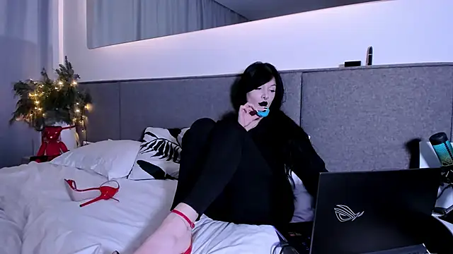  Goddess Misha  online show from January 2025 11:12:01 PM