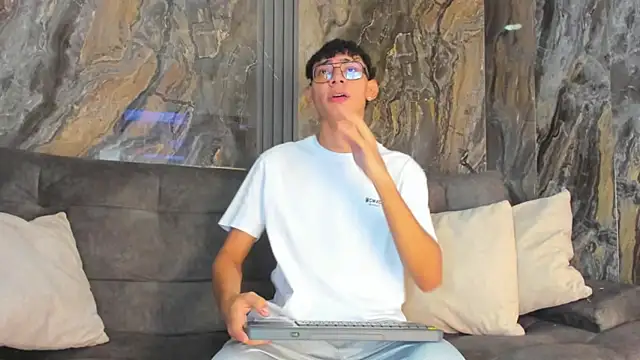 Daviid laidd online show from October 2025 08:07:01 PM