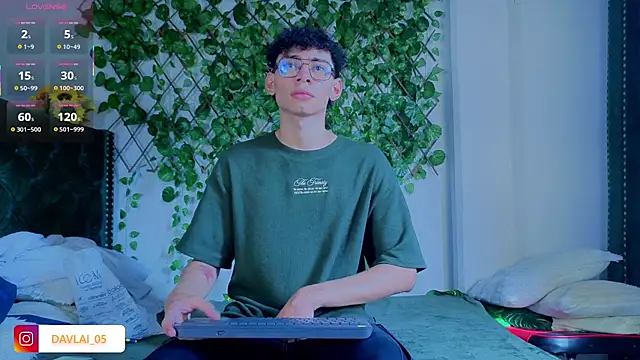 Daviid laidd online show from November 2025 07:58:01 PM