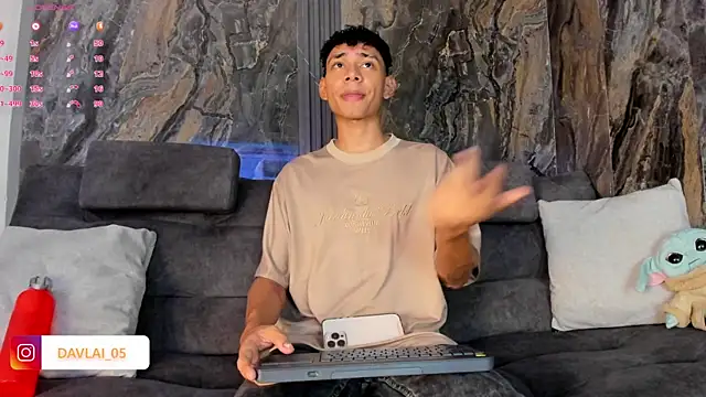 Daviid laidd online show from April 2026 07:25:01 PM