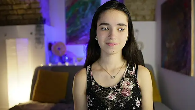 Gia Paige18 online show from December 2024 04:21:02 PM