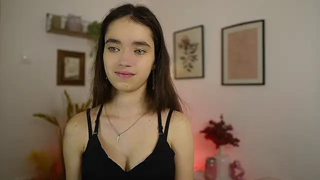 Snapshot of Gia_Paige18 chatting on February 2026 07:21:02 PM Gia Paige18 online show from February 2026 07:21:02 PM