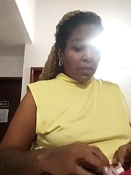 ELLA KELLY online show from November 2025 11:32:01 AM