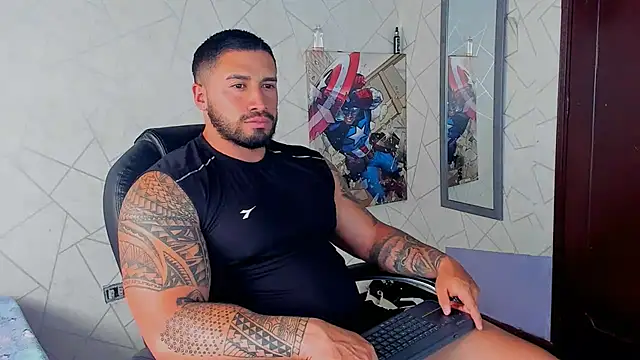 Cristian Walker online show from February 2025 08:05:02 PM