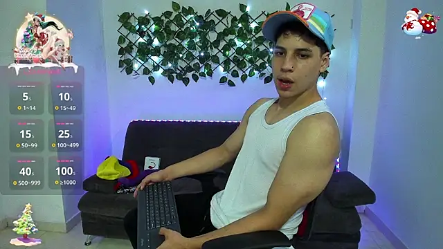 jonathanjoestar  online show from December 2024 09:49:02 PM