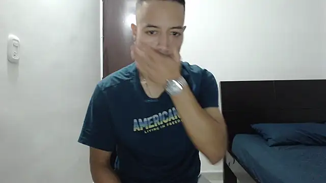 Snapshot of dimitriquiet05 chatting on December 2024 05:39:01 AM dimitriquiet05 online show from December 2024 05:39:01 AM