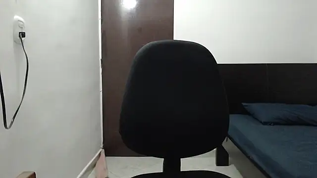 Snapshot of dimitriquiet05 chatting on January 2025 01:53:02 AM dimitriquiet05 online show from January 2025 01:53:02 AM