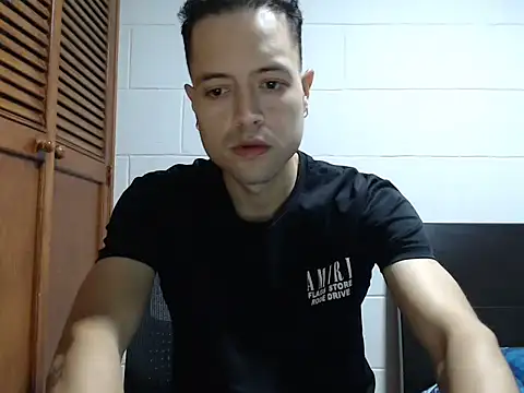 Snapshot of dimitriquiet05 chatting on February 2026 07:20:01 AM dimitriquiet05 online show from February 2026 07:20:01 AM