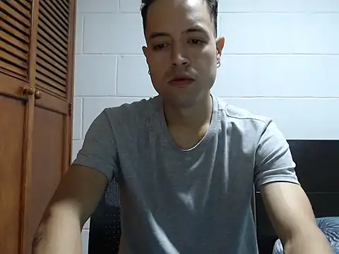 Snapshot of dimitriquiet05 chatting on February 2026 08:34:02 AM dimitriquiet05 online show from February 2026 08:34:02 AM