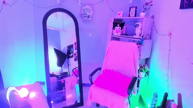 kuromi69 online show from March 2026 03:56:01 AM