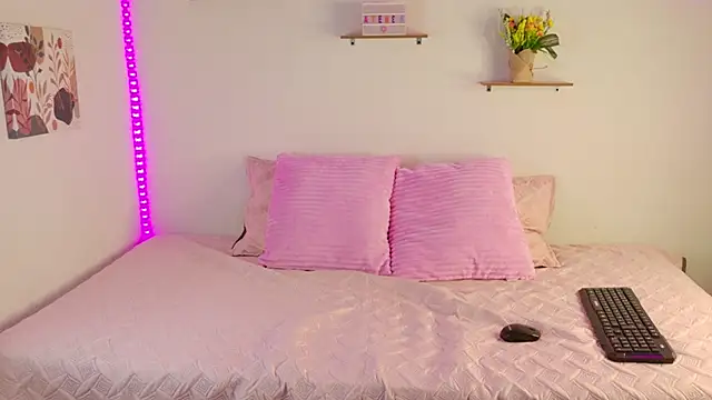 Atenea Makri online show from January 2025 12:07:01 AM