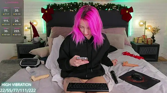 Selena Lily online show from December 2024 01:15:02 AM