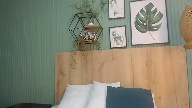 george jonnes online show from October 2025 10:27:01 AM