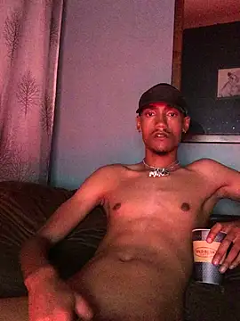 Snapshot of ZaddyBigDee chatting on March 2025 02:06:02 AM ZaddyBigDee online show from March 2025 02:06:02 AM