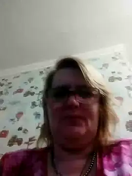 Forest-Lady online show from February 2025 03:38:01 PM