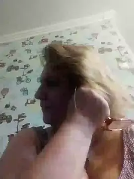 Forest-Lady online show from March 2025 12:32:02 PM