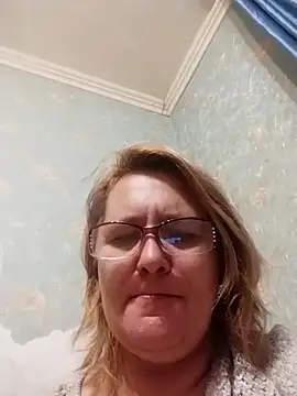 Forest-Lady online show from November 2025 11:35:01 AM