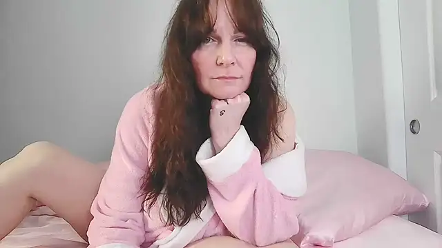 Snapshot of BlueEyezIrish chatting on February 2026 10:54:02 AM BlueEyezIrish online show from February 2026 10:54:02 AM