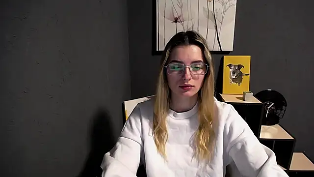 lady olivia  online show from March 2026 01:58:02 PM