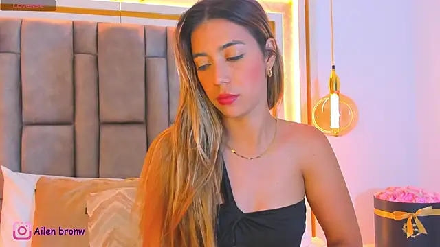 elianabrown online show from November 2025 10:52:02 PM