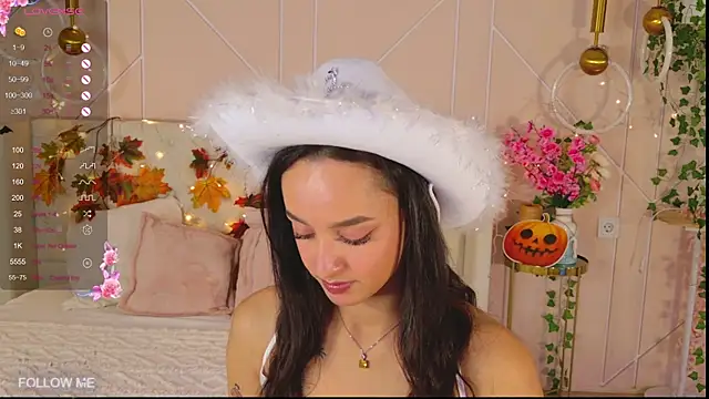 Lolly Neal online show from October 2025 04:59:01 AM