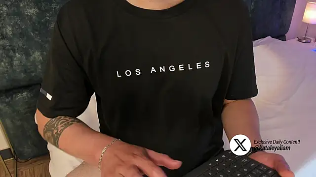 Snapshot of kataleyandliam chatting on February 2025 10:34:02 PM kataleyandliam online show from February 2025 10:34:02 PM