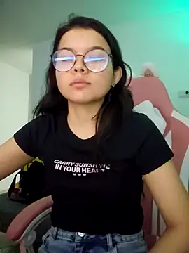 azumiichan online show from November 2025 02:21:01 AM